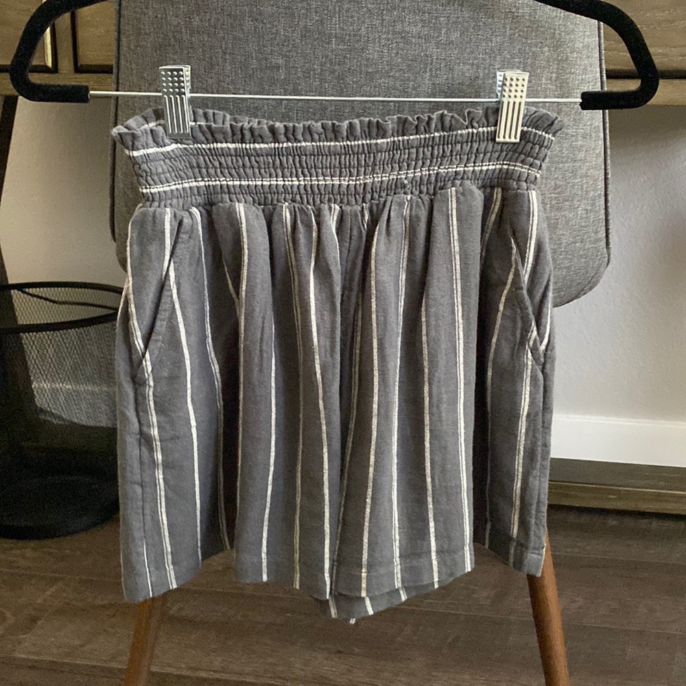 Universal Thread Shorts